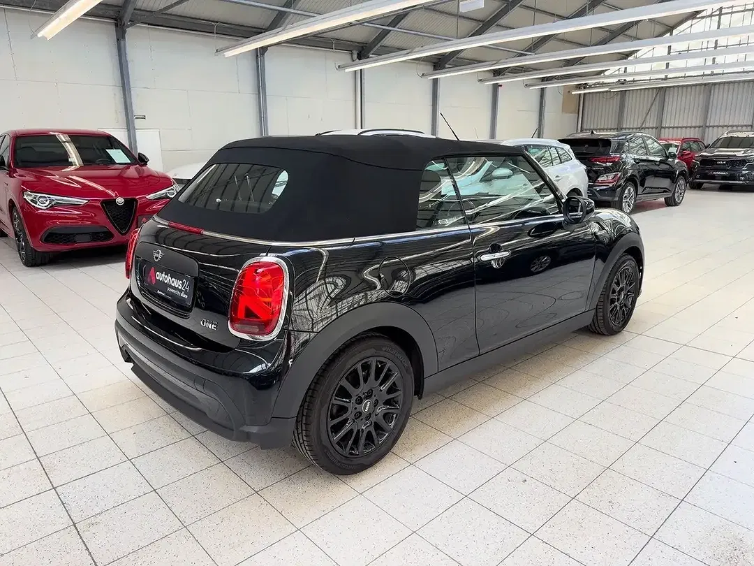 MINI One Cabrio Essential Trim - Thumbnail 5