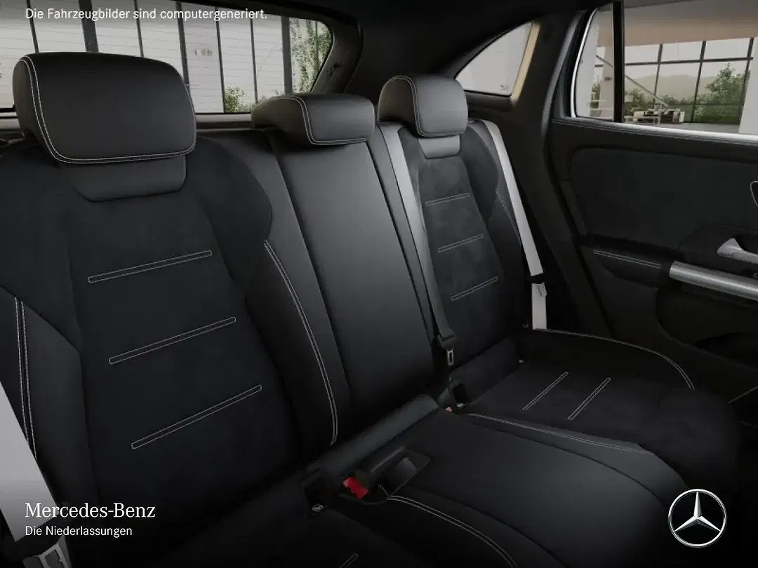 Mercedes-Benz GLA 200 7G-TRONIC AMG Night - Thumbnail 11