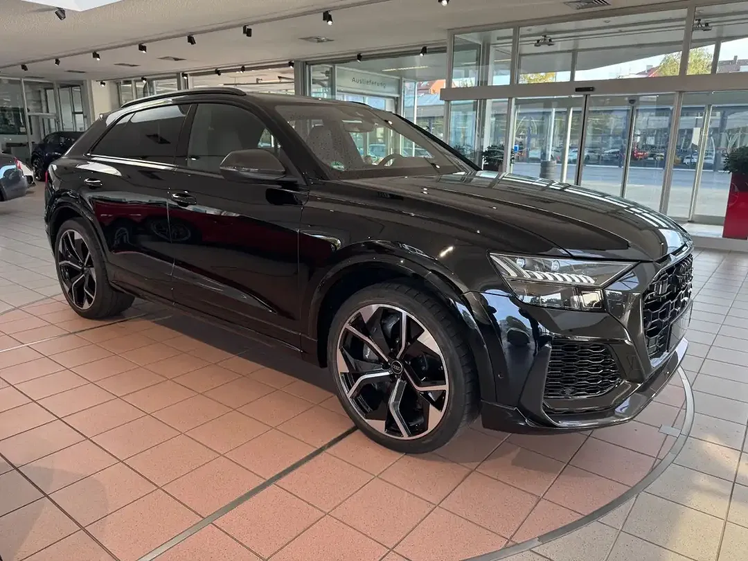 Audi RS Q8 - foto 2