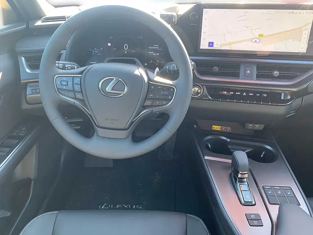 Lexus UX 300h 2.0 Hybrid F SPORT Design - Thumbnail 9