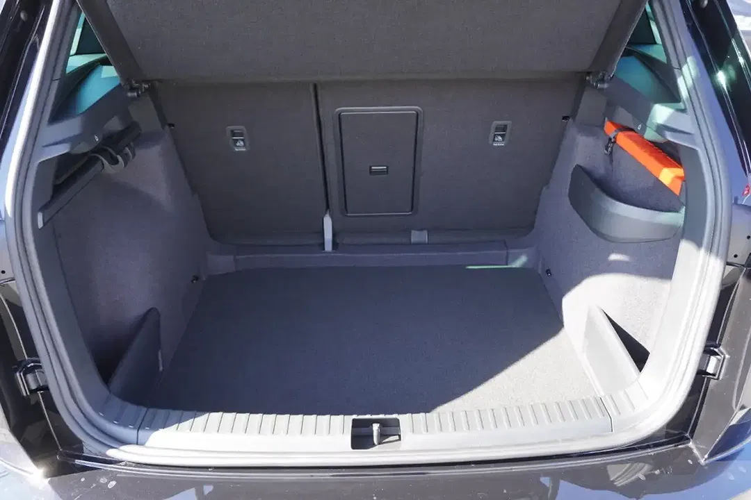 Skoda Karoq 1.5 TSI DSG Sportline - Thumbnail 7