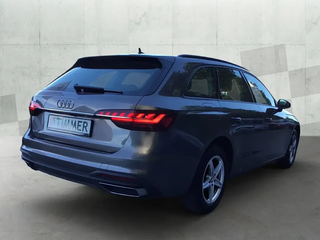 Audi A4 35 TDI S tronic Avant - Thumbnail 3