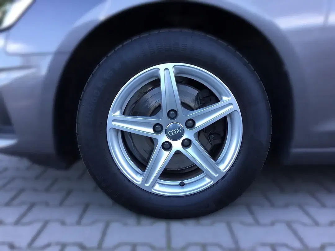Audi A4 35 TDI S tronic Avant - Thumbnail 6