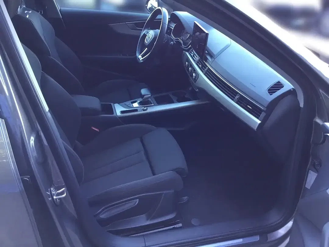 Audi A4 35 TDI S tronic Avant - Thumbnail 7