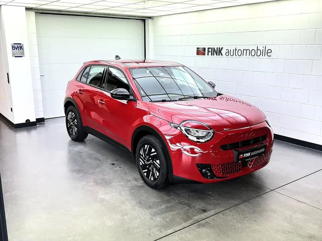 Fiat 600 RED - Afbeelding 1