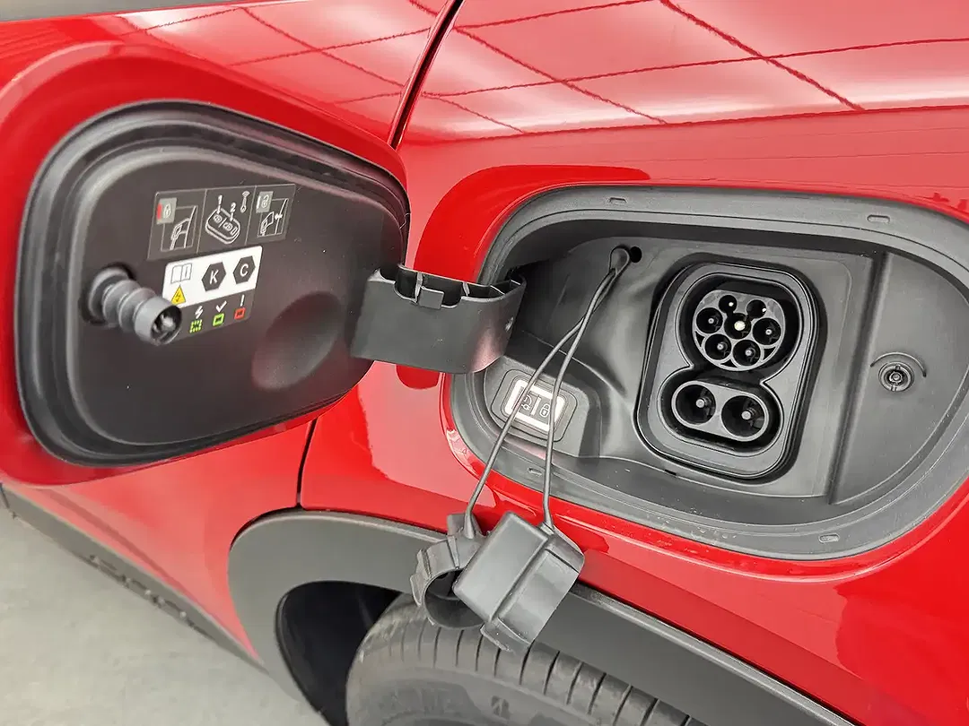 Fiat 600 RED - Thumbnail 10