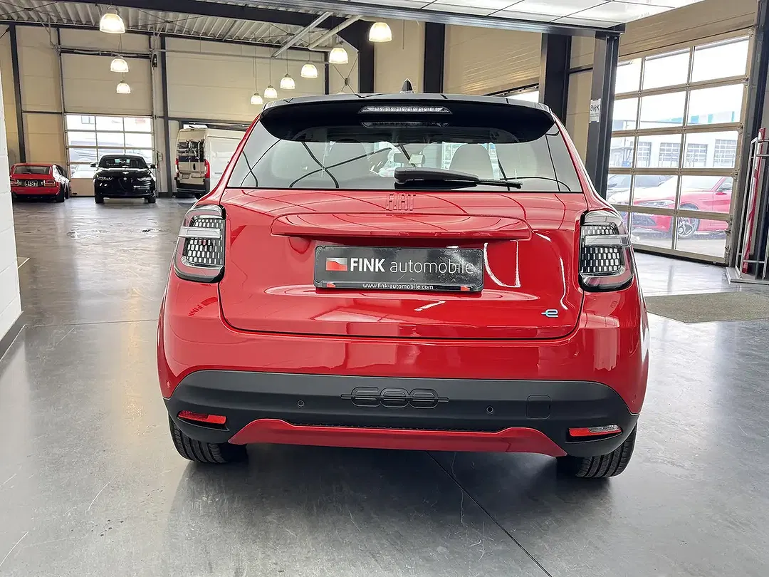 Fiat 600 RED - Thumbnail 7