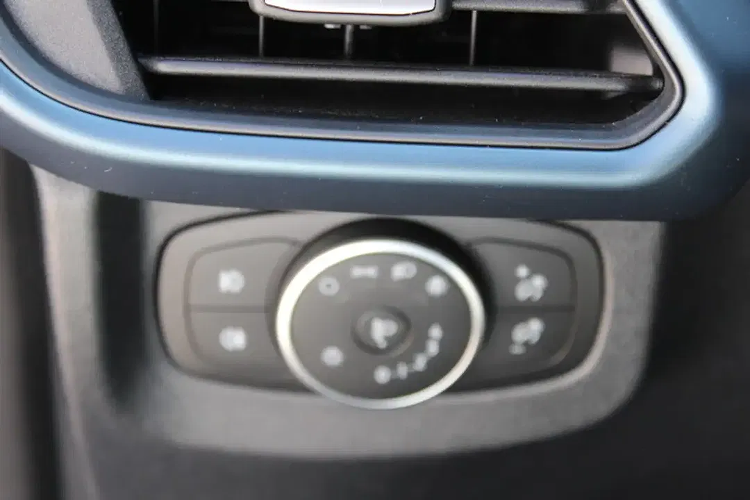 Ford Tourneo Courier Active - Thumbnail 8