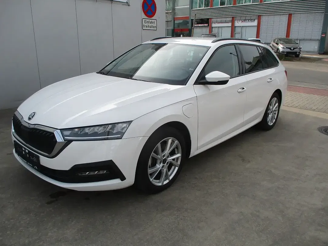 Skoda Octavia iV Combi Ambition - foto 1