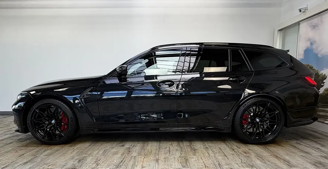BMW M3 xDrive Touring - Thumbnail 3