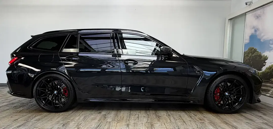 BMW M3 xDrive Touring - Thumbnail 4