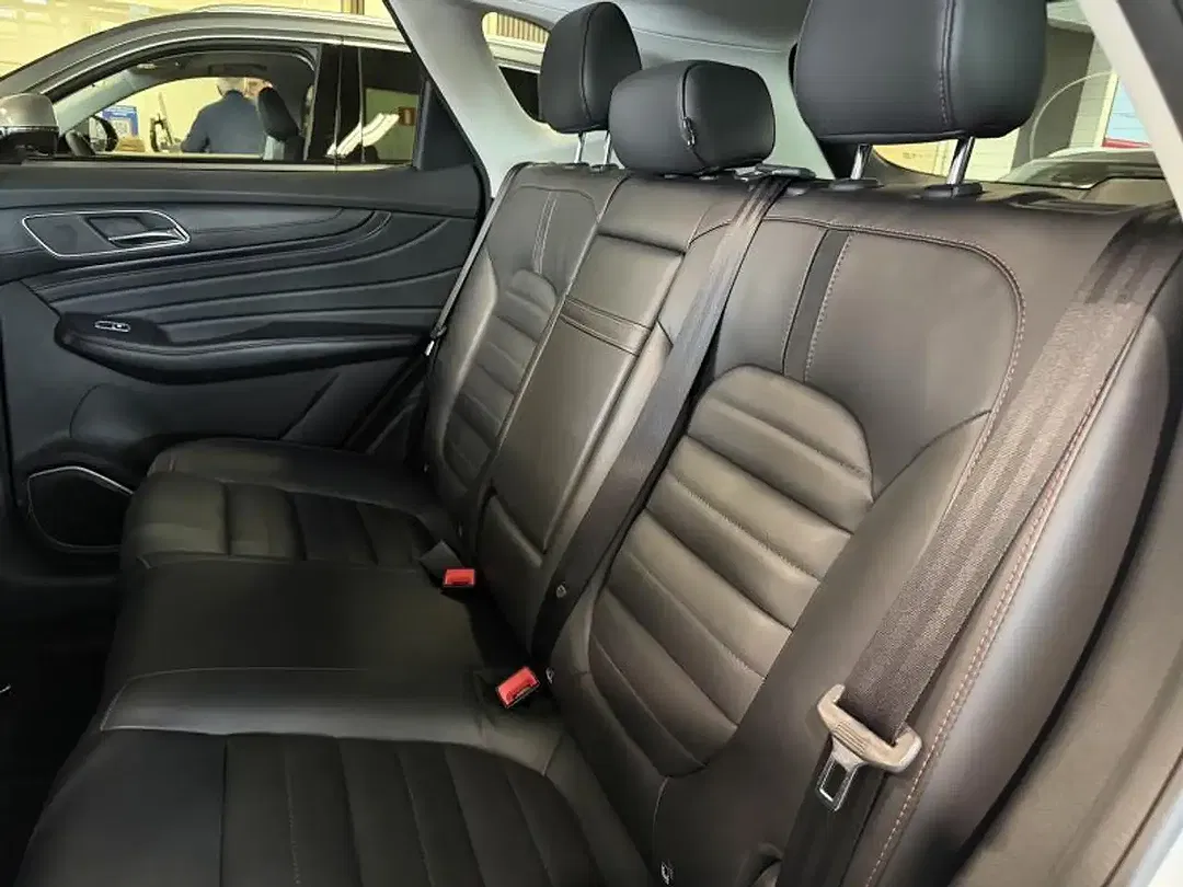 MG EHS 1.5 T-GDI PHEV Luxury - Thumbnail 13