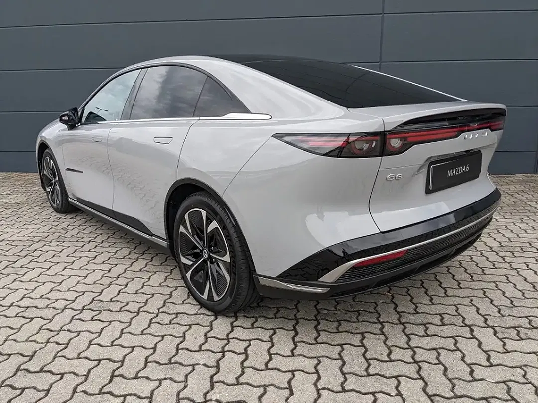 Mazda 6e EV Takumi Plus - Thumbnail 3