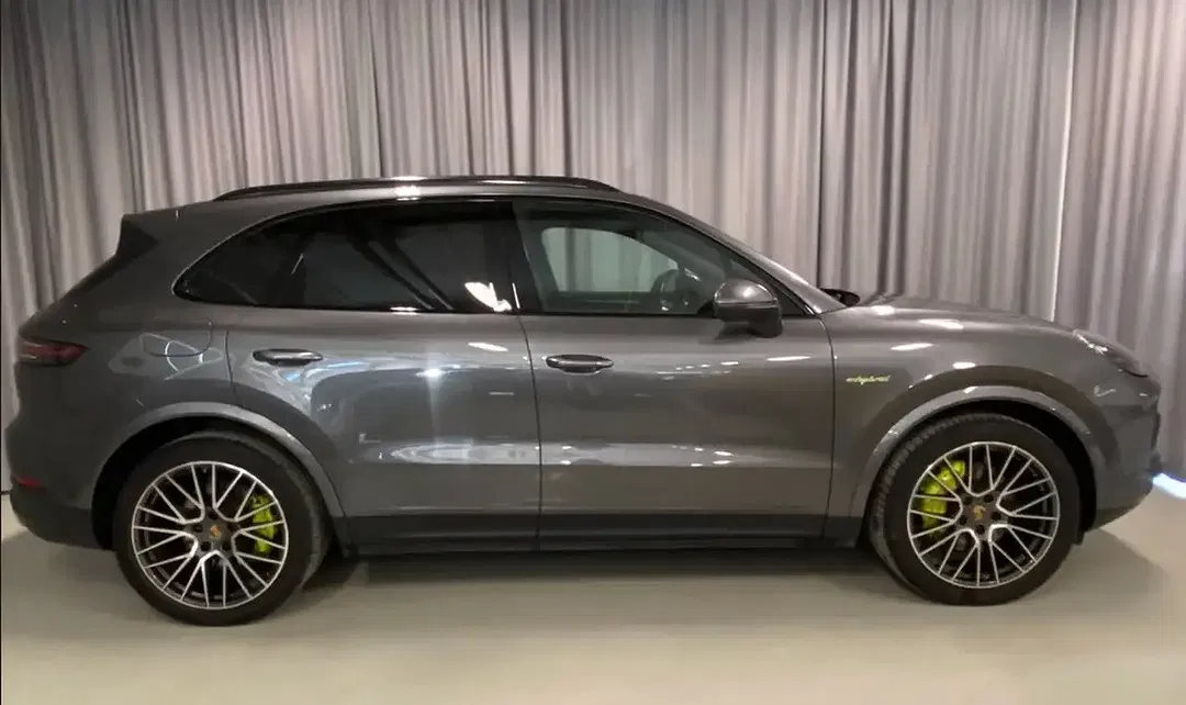 Porsche Cayenne E-Hybrid - foto 2