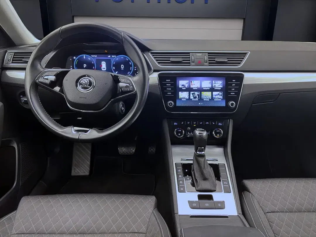 Skoda Superb 1.4 TSI iV DSG Combi Ambition - Thumbnail 14
