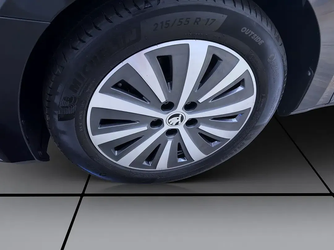 Skoda Superb 1.4 TSI iV DSG Combi Ambition - Thumbnail 9