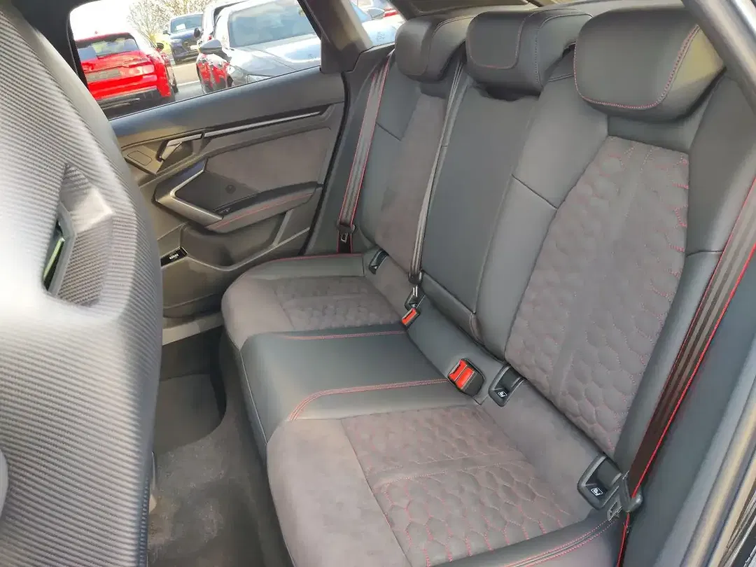 Audi RS3 2.5 TFSI S tronic RS - Thumbnail 13