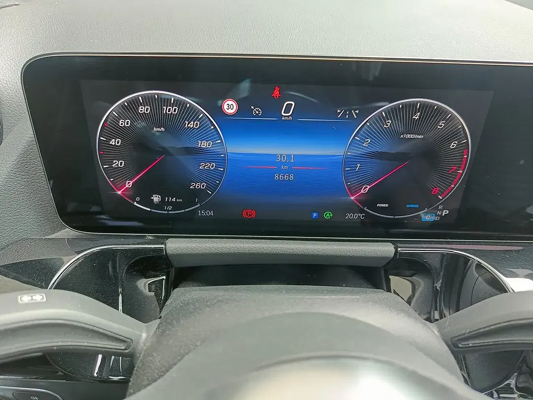 Mercedes-Benz GLA 180 Luxury Edition - Thumbnail 16