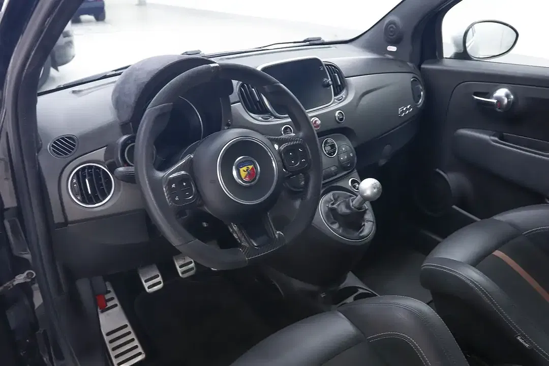 Abarth 695 70th Anniversario Limited Edition - Thumbnail 6