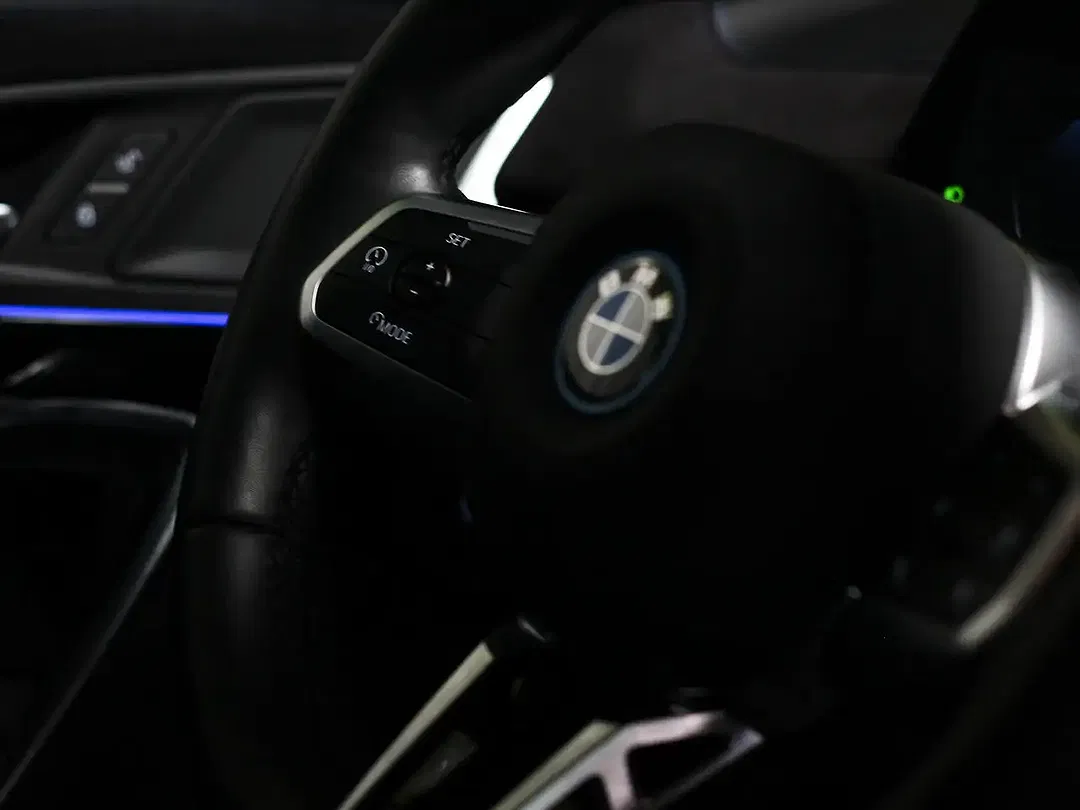 BMW X1 xDrive M Sport Pro - Thumbnail 6