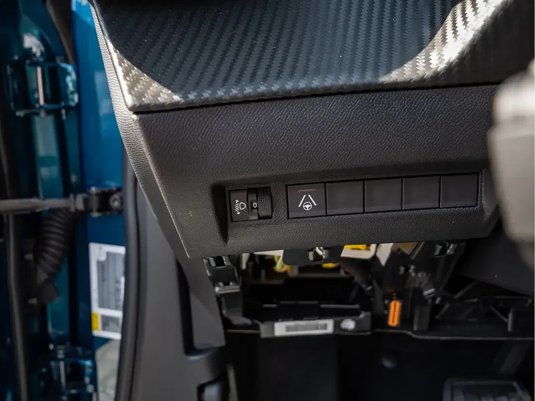 Peugeot 2008 110 Hybrid Allure - Thumbnail 13