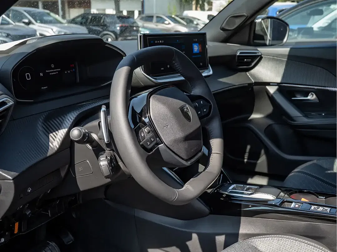 Peugeot 2008 110 Hybrid Allure - Thumbnail 15