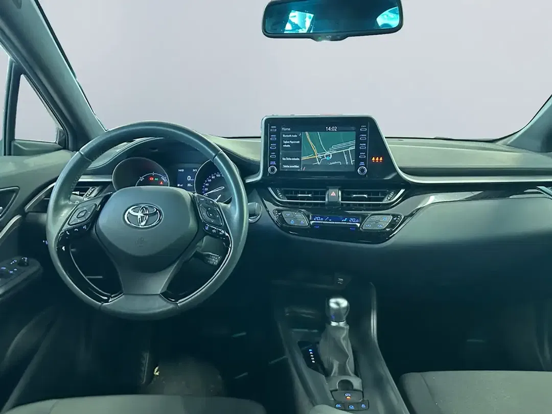 Toyota C-HR Hybrid Business Edition - Thumbnail 9
