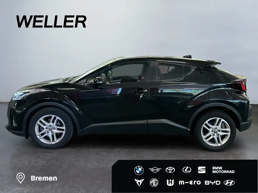 Toyota C-HR Hybrid Business Edition - Thumbnail 4