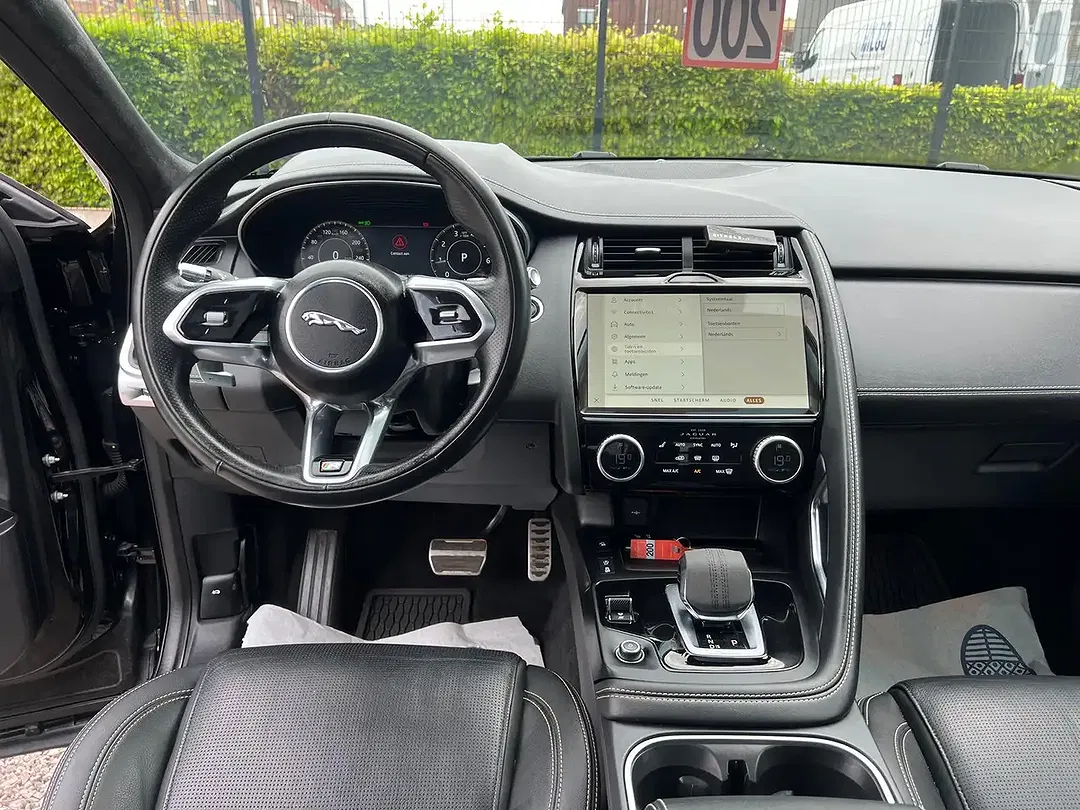 Jaguar E-Pace MHEV R-Dynamic S - Thumbnail 14