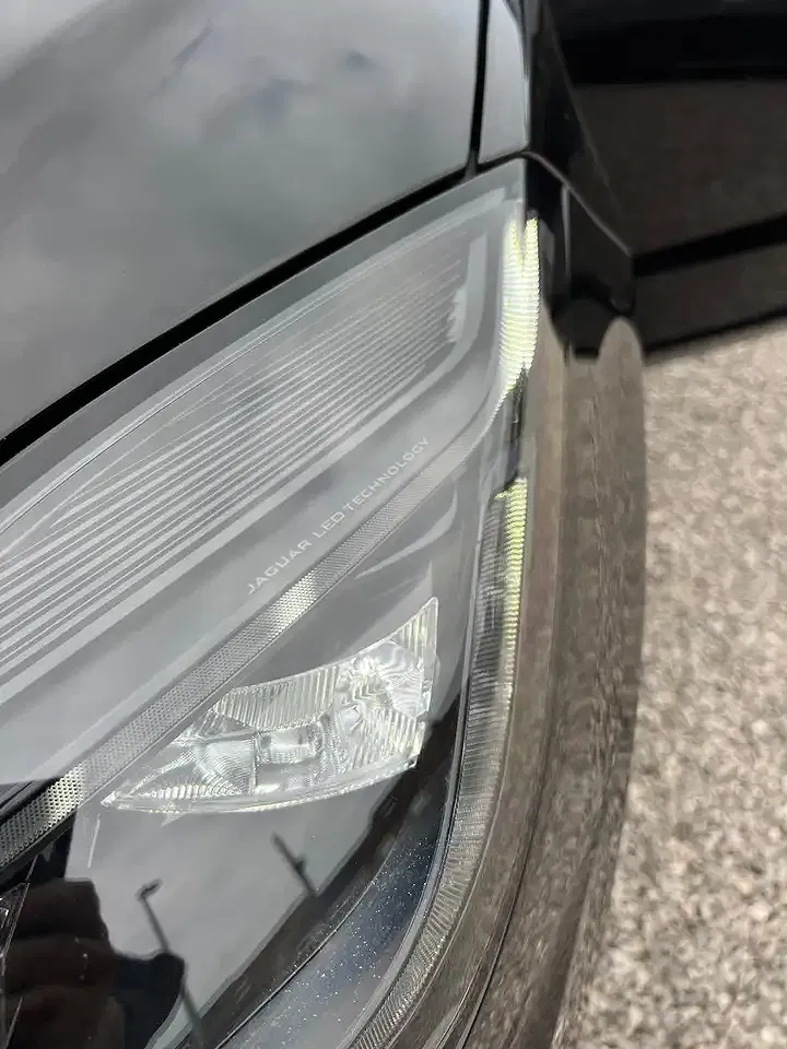 Jaguar E-Pace MHEV R-Dynamic S - Thumbnail 17