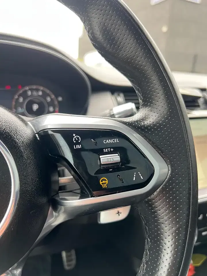 Jaguar E-Pace MHEV R-Dynamic S - Thumbnail 20
