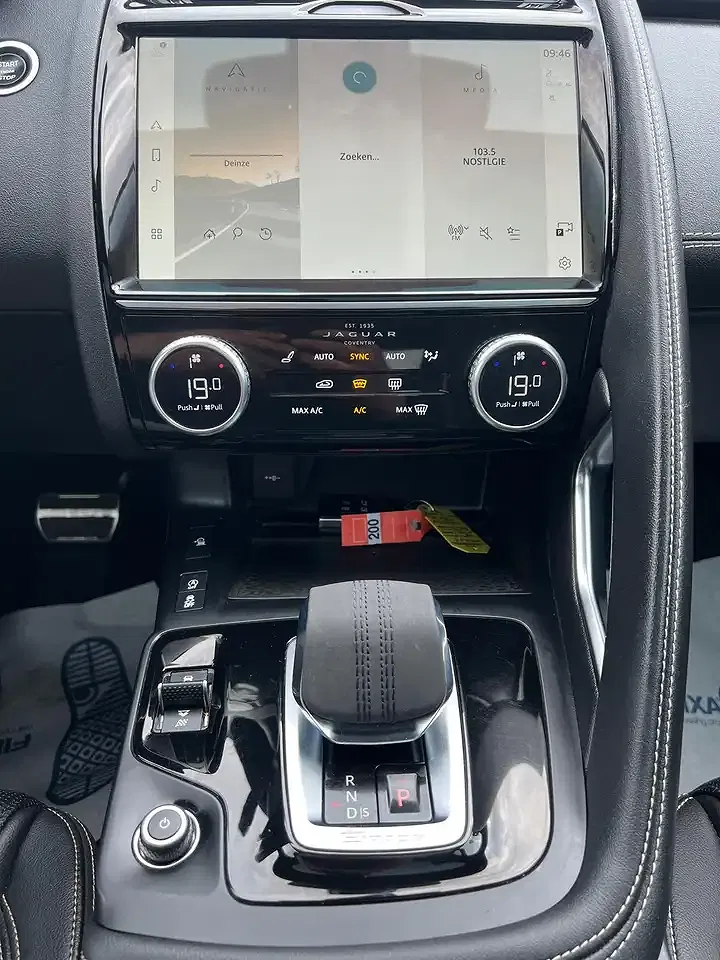 Jaguar E-Pace MHEV R-Dynamic S - Thumbnail 21