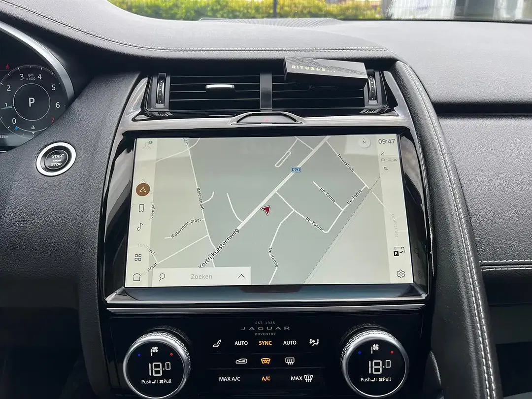 Jaguar E-Pace MHEV R-Dynamic S - Thumbnail 23