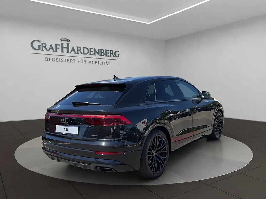 Audi Q8 TFSI e tiptronic quattro - Thumbnail 6