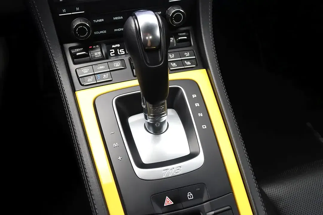 Porsche Boxster - Thumbnail 14