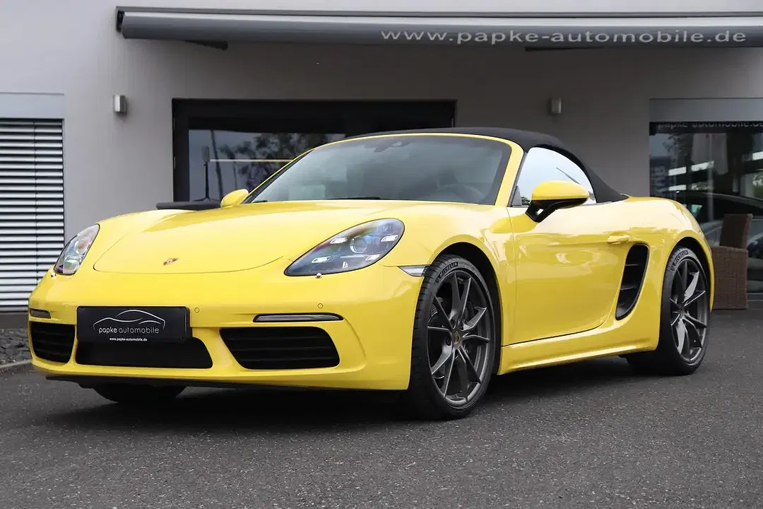 Porsche Boxster - Thumbnail 5