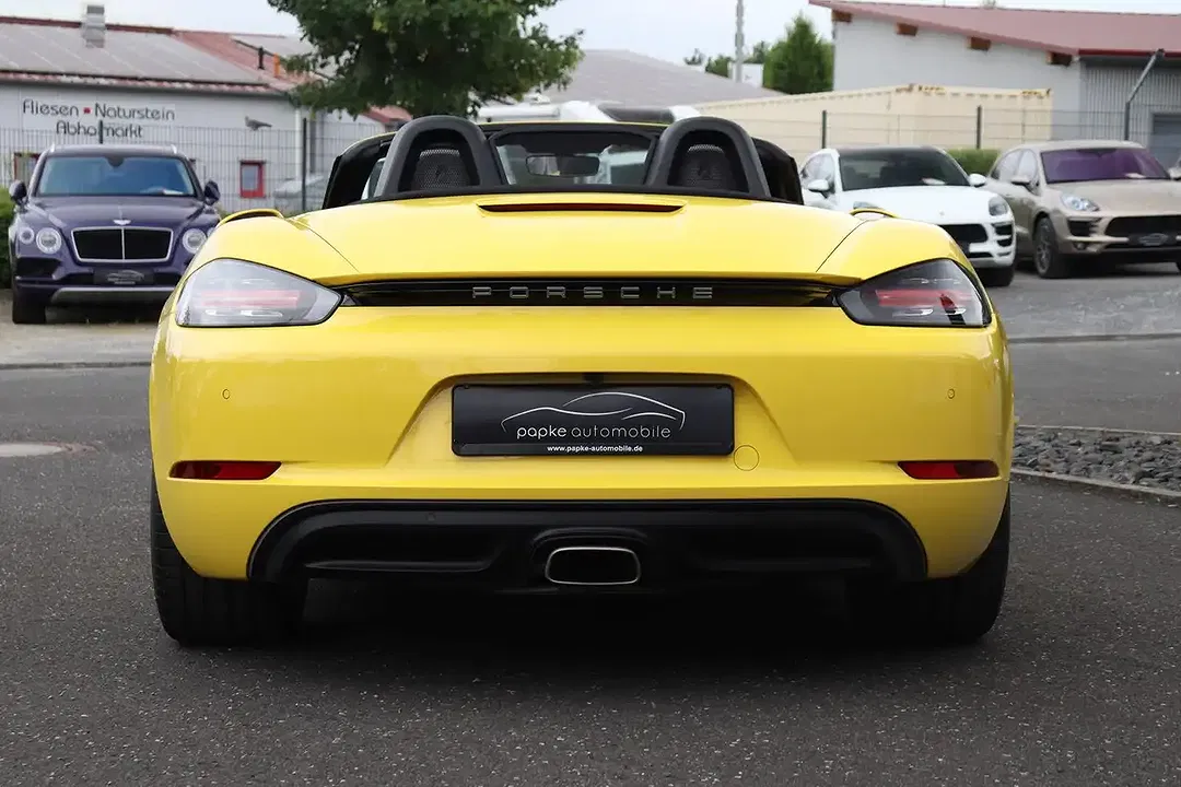 Porsche Boxster - Thumbnail 7