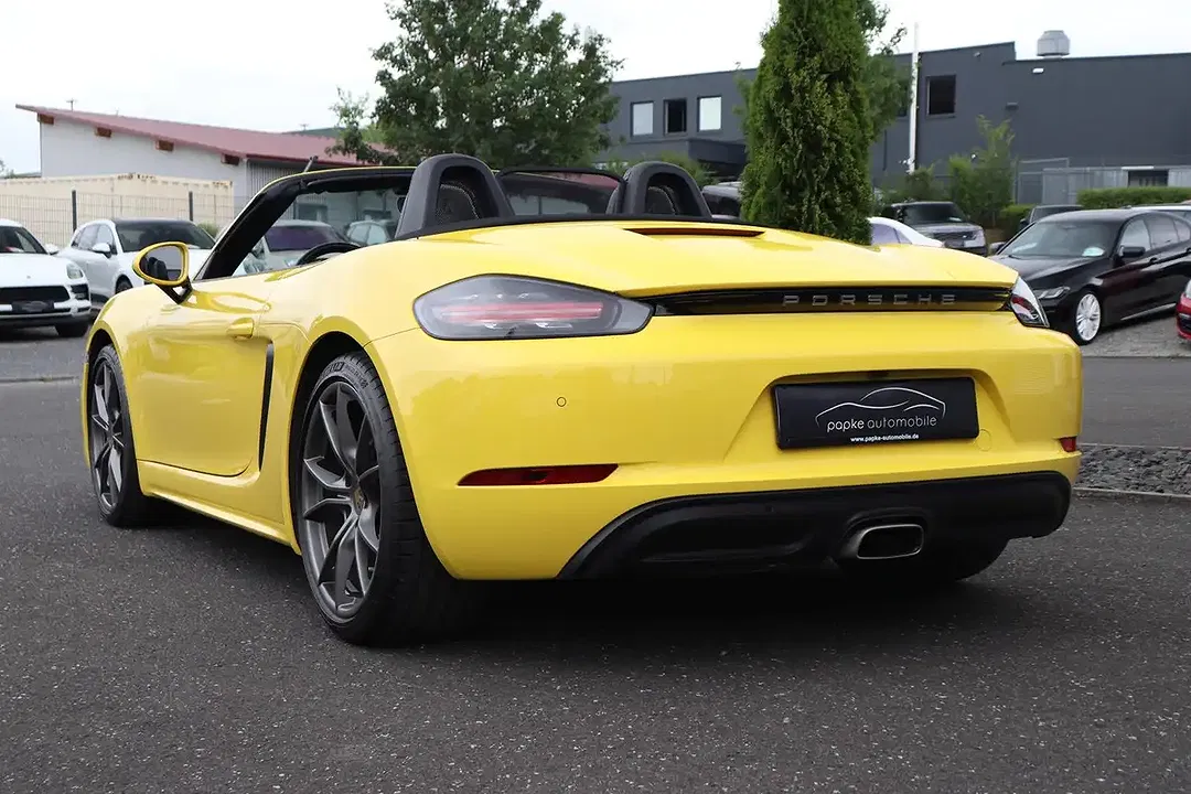 Porsche Boxster - Thumbnail 8