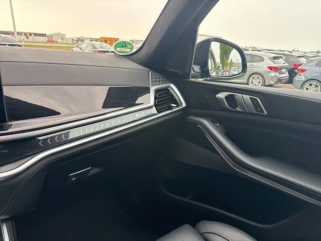 BMW X5 xDrive M Pro - Thumbnail 15