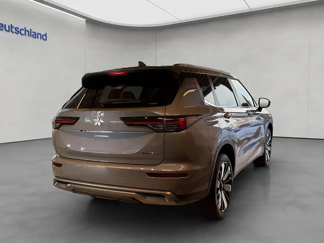 Mitsubishi Outlander 2.4 PHEV Hybrid 4WD Intro Edition - Thumbnail 7