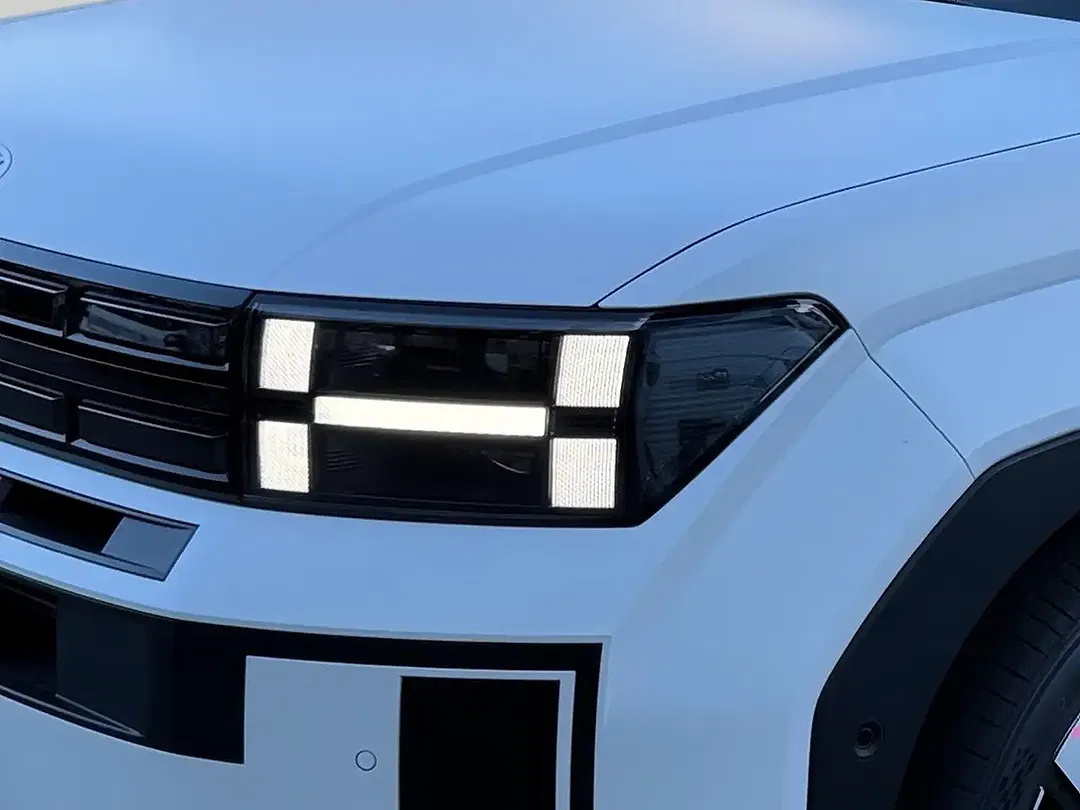 Hyundai SANTA FE Hybrid AUT Signature - Thumbnail 7