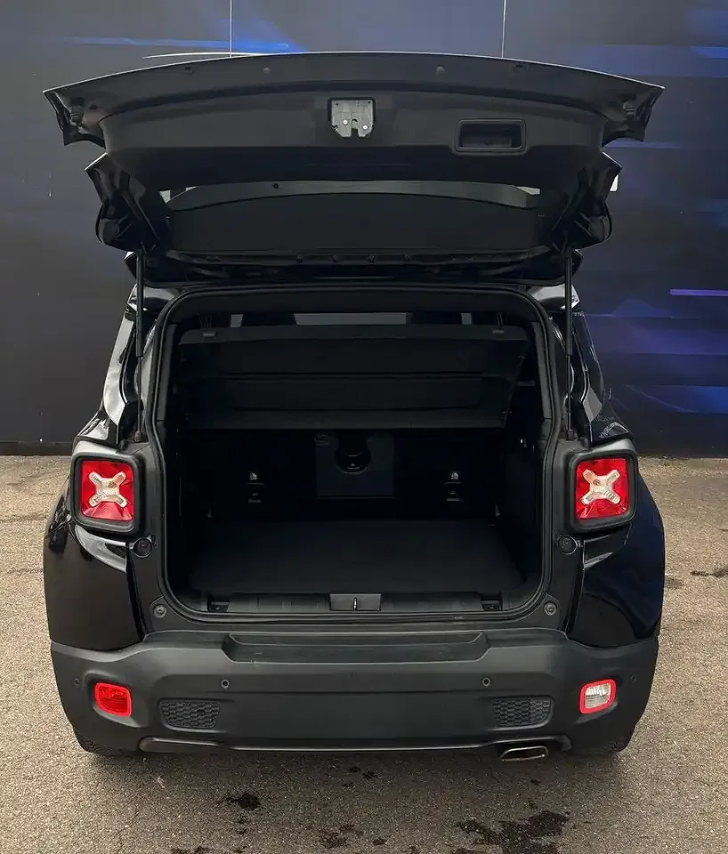 Jeep Renegade S - Thumbnail 6
