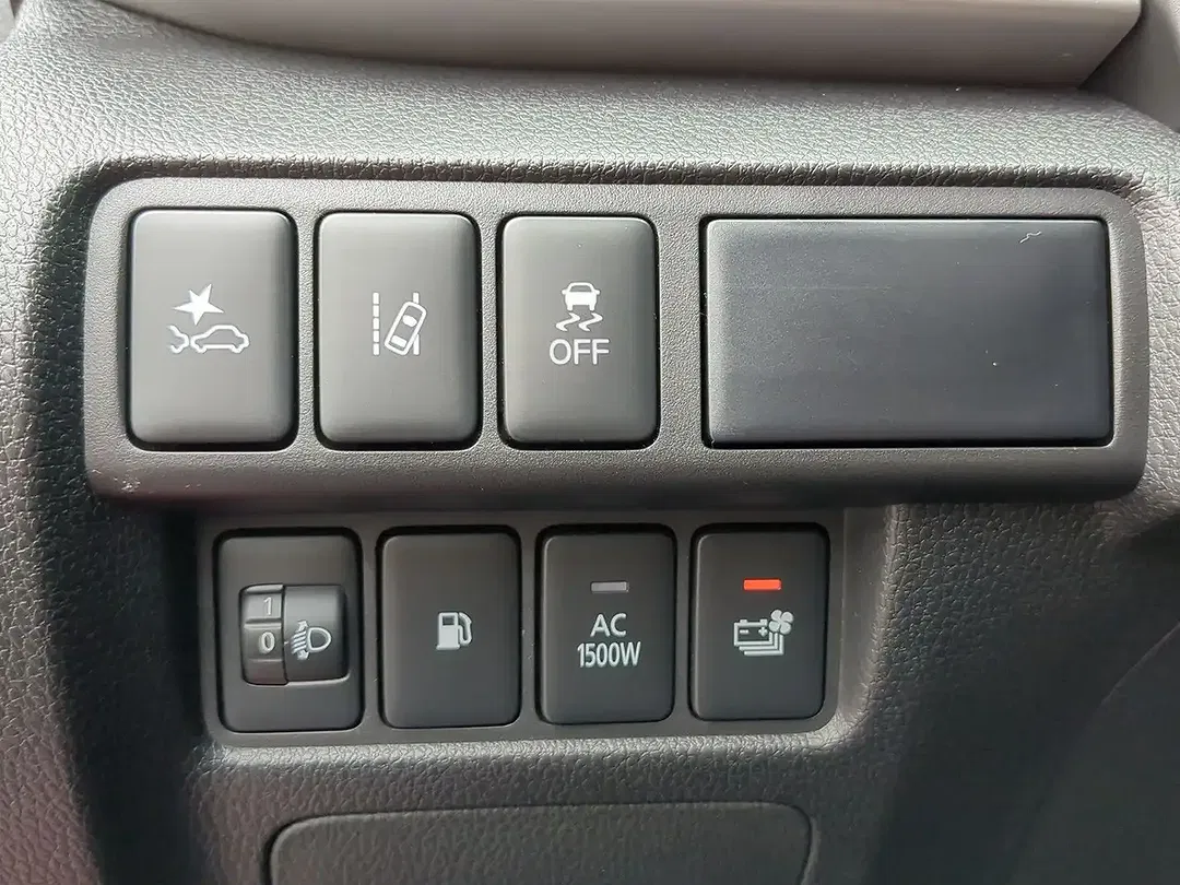 Mitsubishi Eclipse Cross Select Black - Thumbnail 17