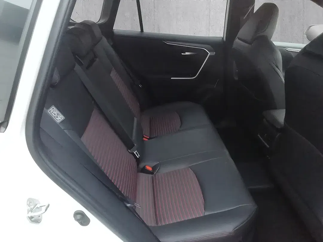 Suzuki Across Hybrid CVT AUT 4x4 Comfort - Thumbnail 11