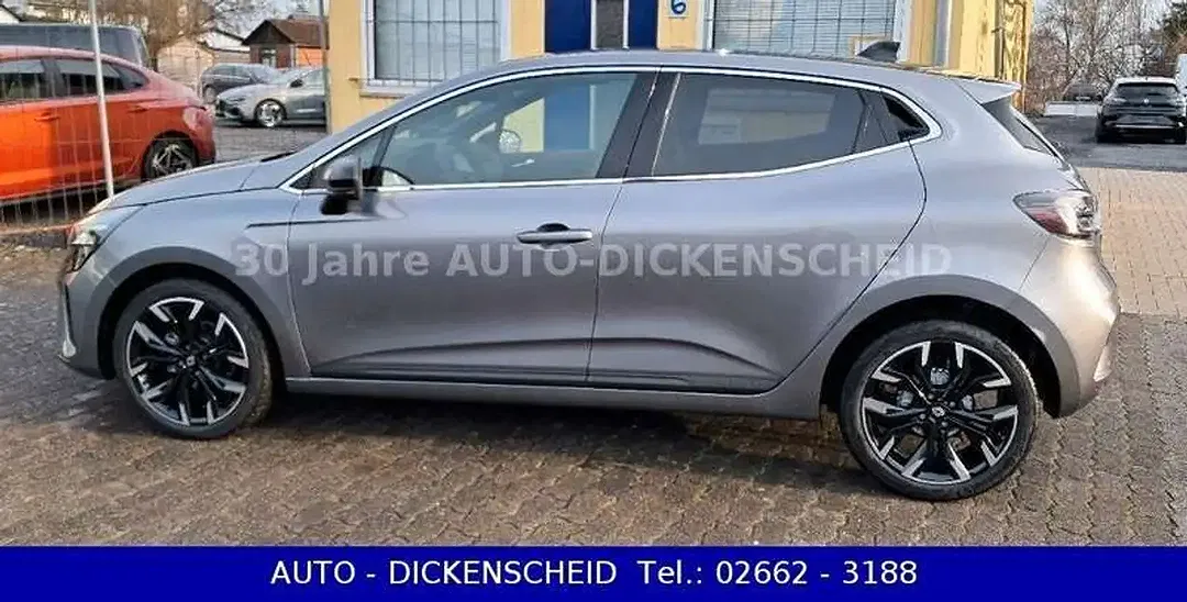 Renault Clio TCe Techno - Thumbnail 12