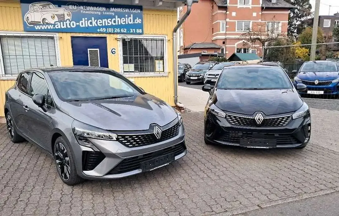 Renault Clio TCe Techno - Thumbnail 3