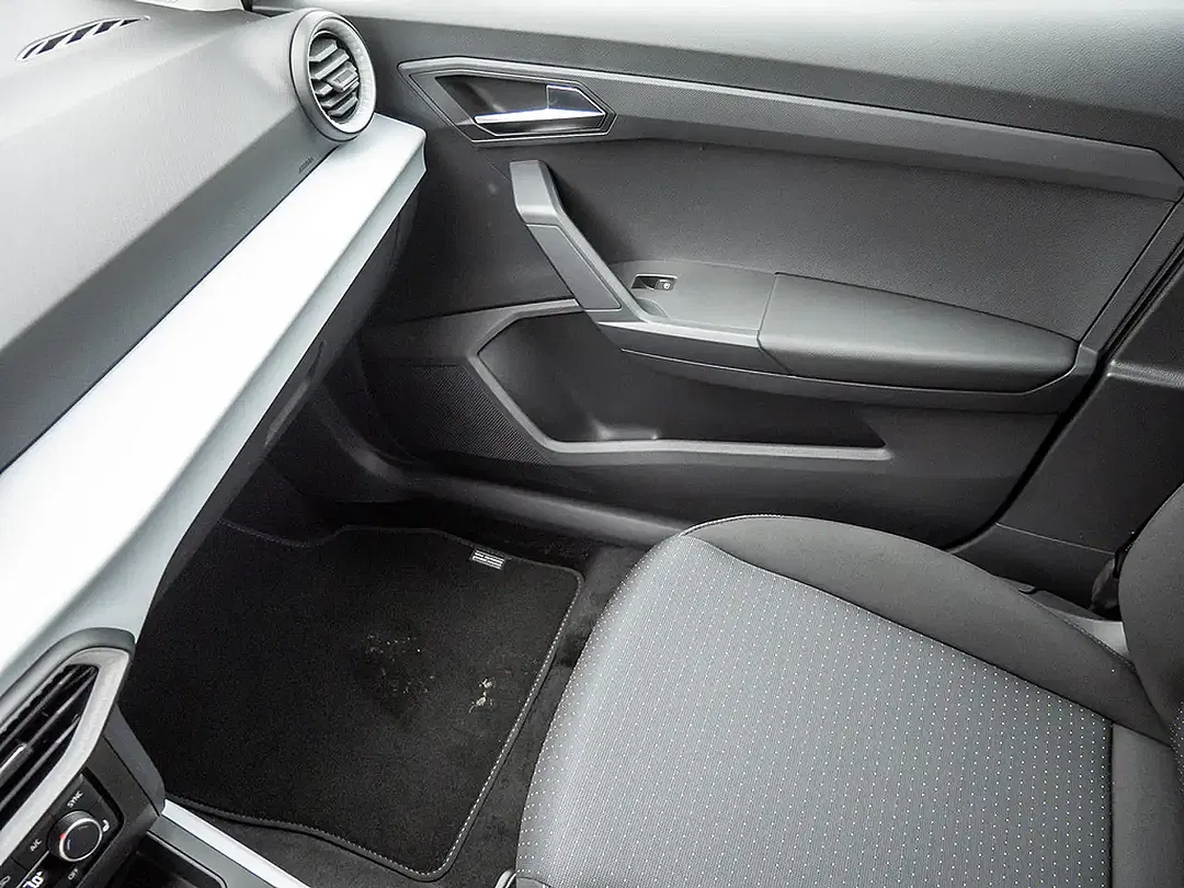 SEAT Arona 1.0 TSI Road Edition - Thumbnail 12