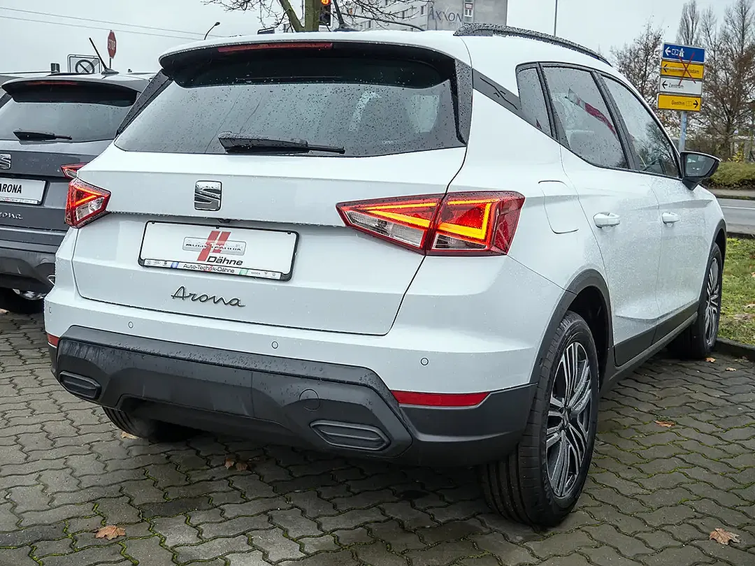 SEAT Arona 1.0 TSI Road Edition - Thumbnail 3