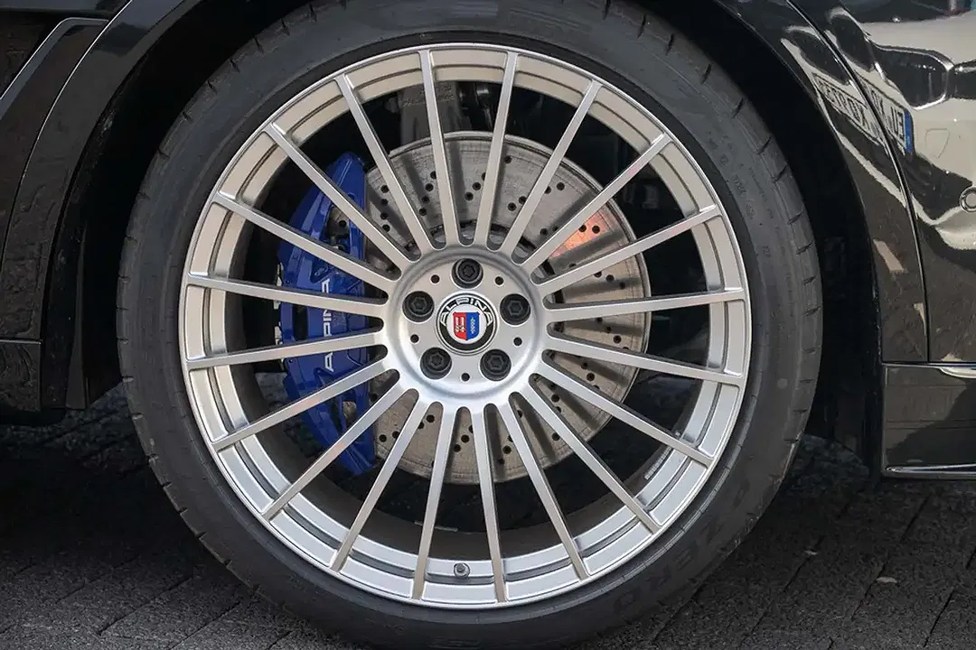 Alpina XB7 4.4 Allrad - Thumbnail 4