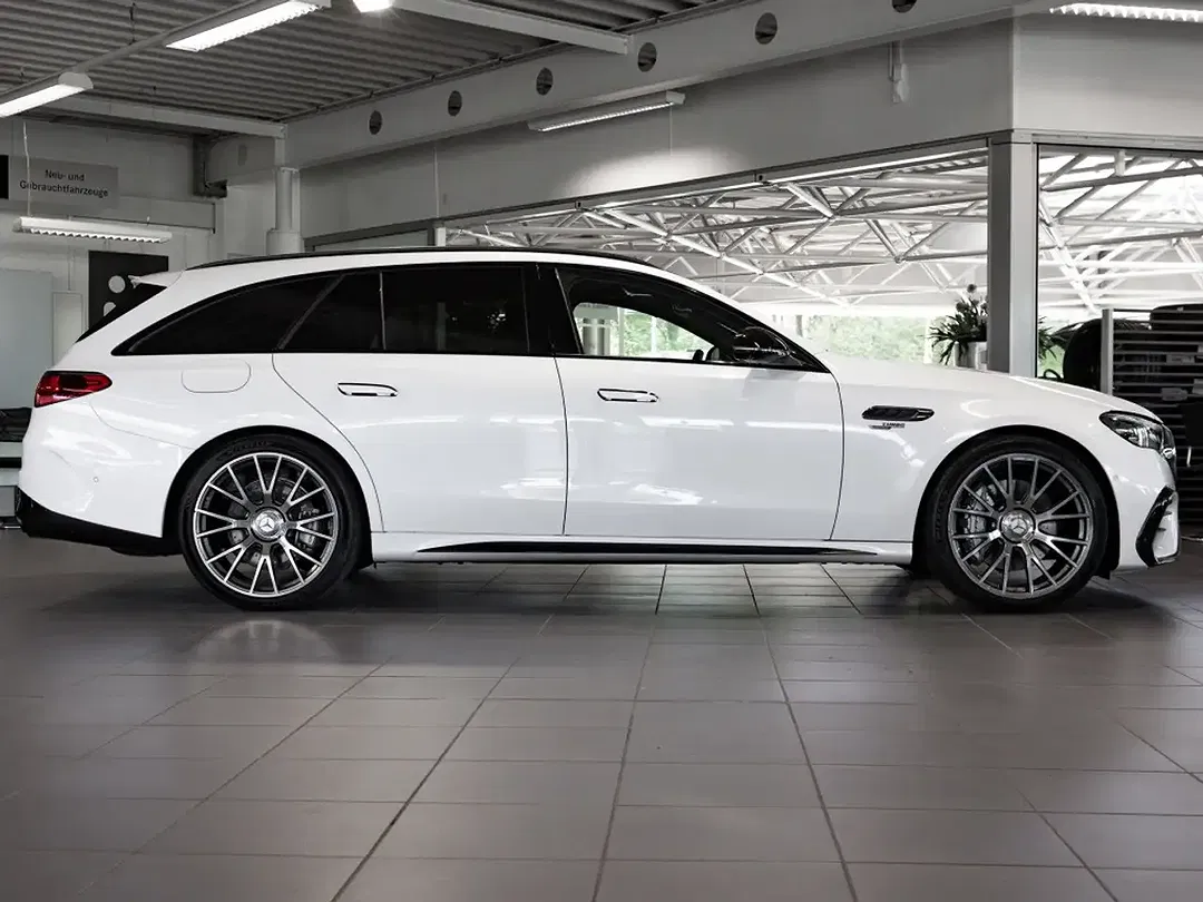 Mercedes-Benz E 53 AMG Hybrid 4MATIC Burmester Night Premium - Thumbnail 4